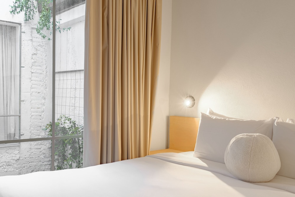 Comfort Apartment, Balcony - Photo 1