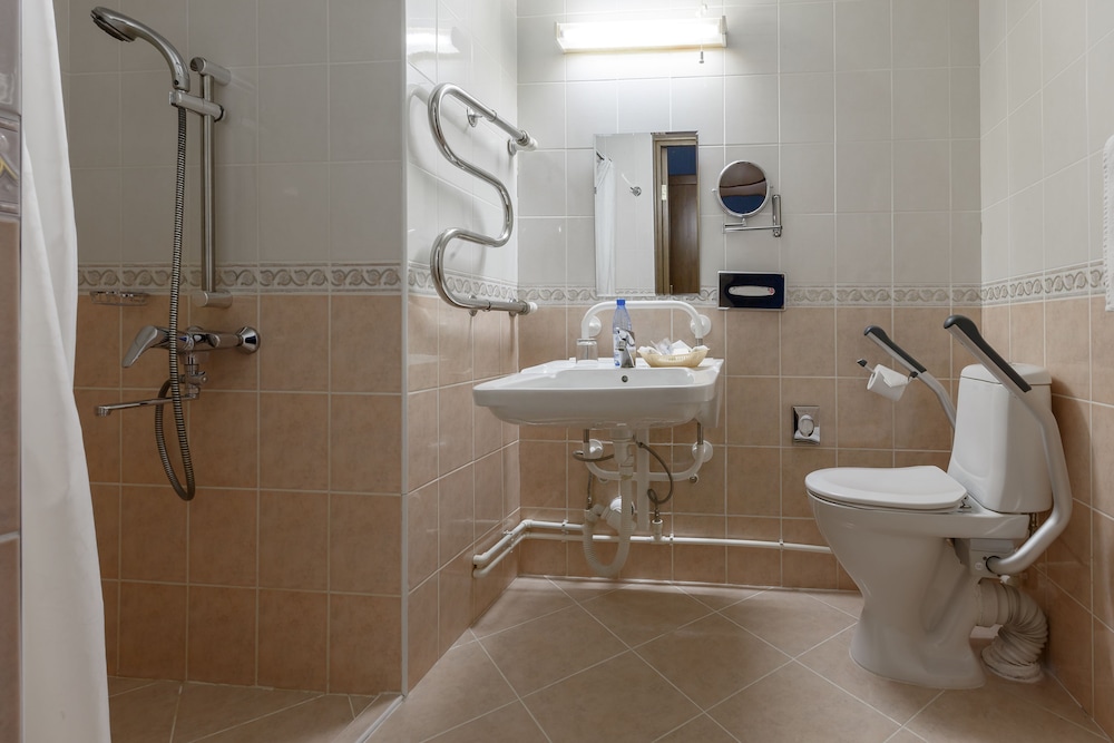 Deluxe Room, 1 Bedroom, Accessible photo 2