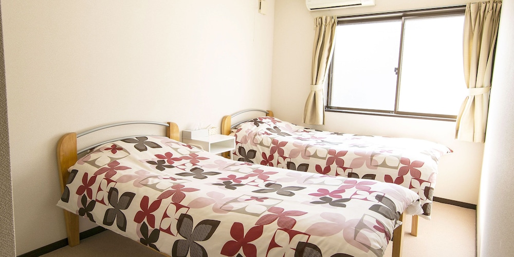 Standard Twin Room, Non Smoking photo 2