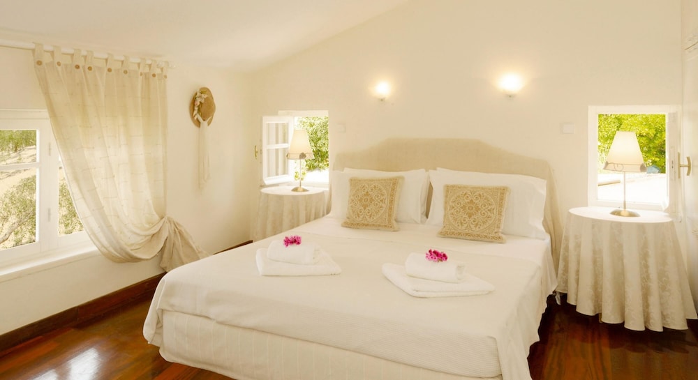 Villa photo 3