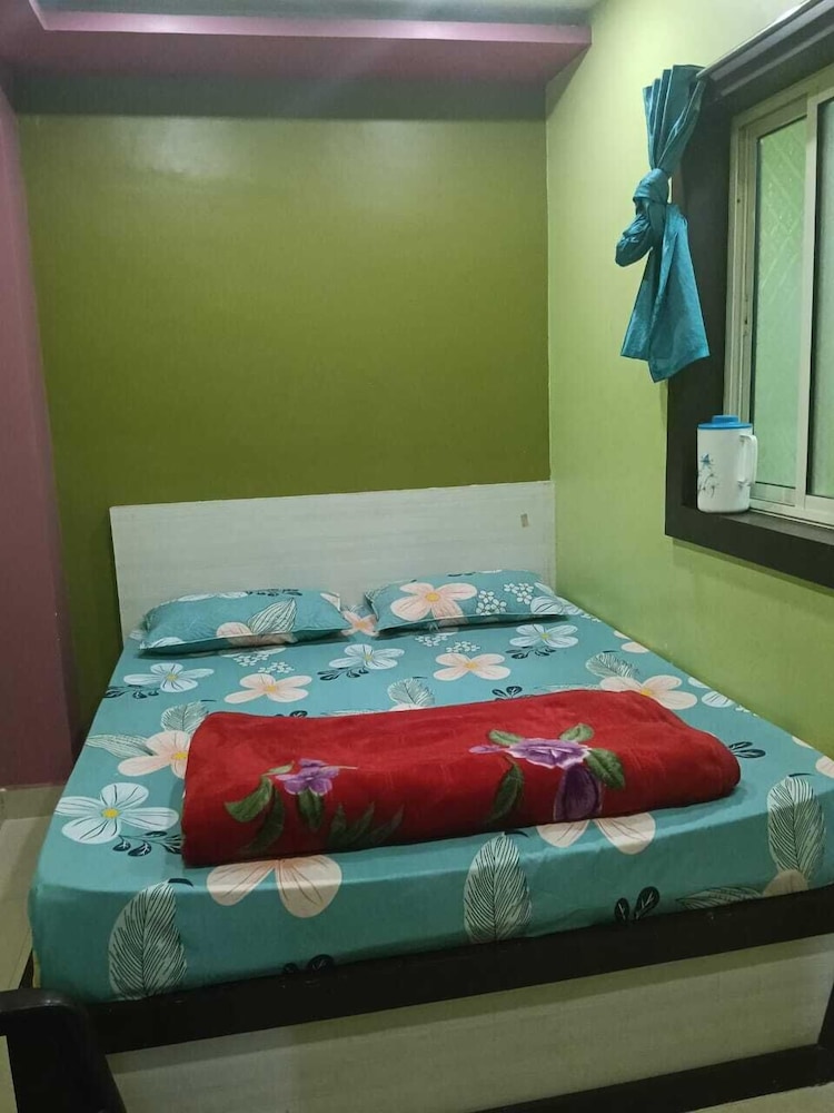 Standard Single Room, Hill View