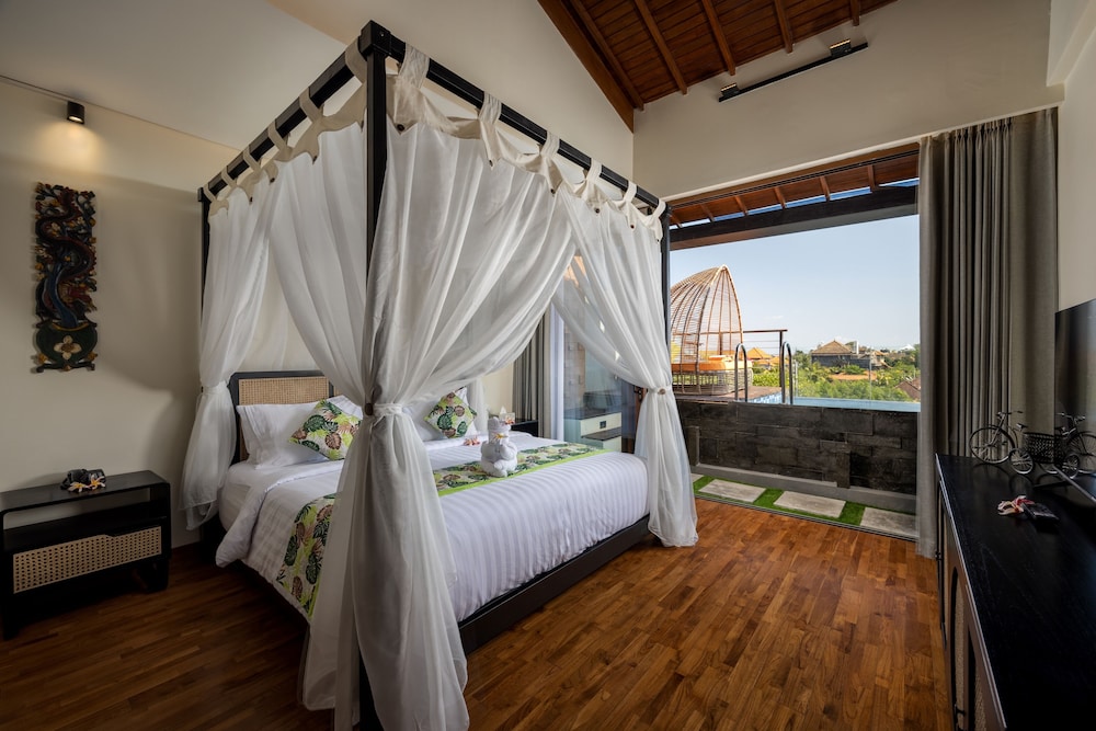 Sky Pool Suite - Photo 1