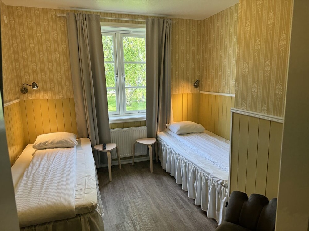 Basic Double or Twin Room