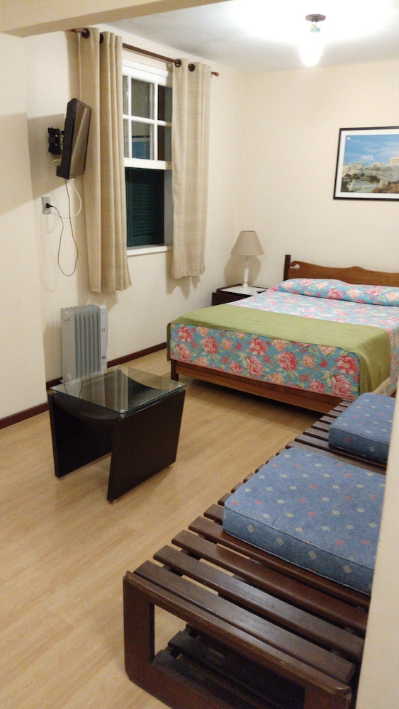 Sextuple Conjoined Apartment photo 2