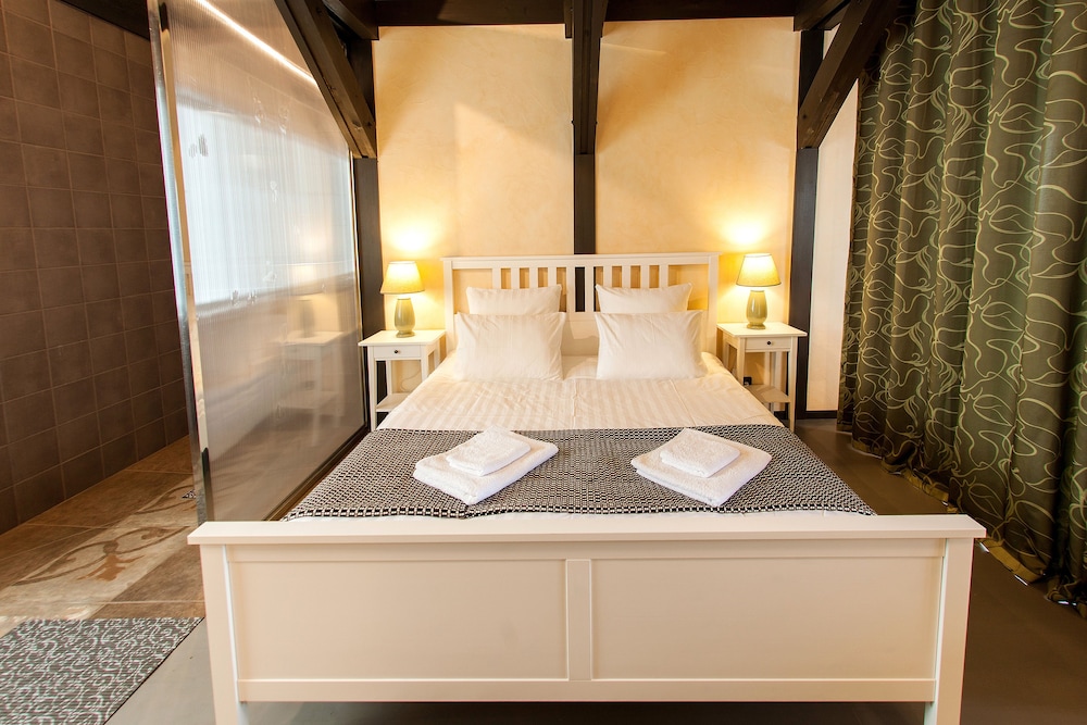 Luxury Studio Suite photo 2