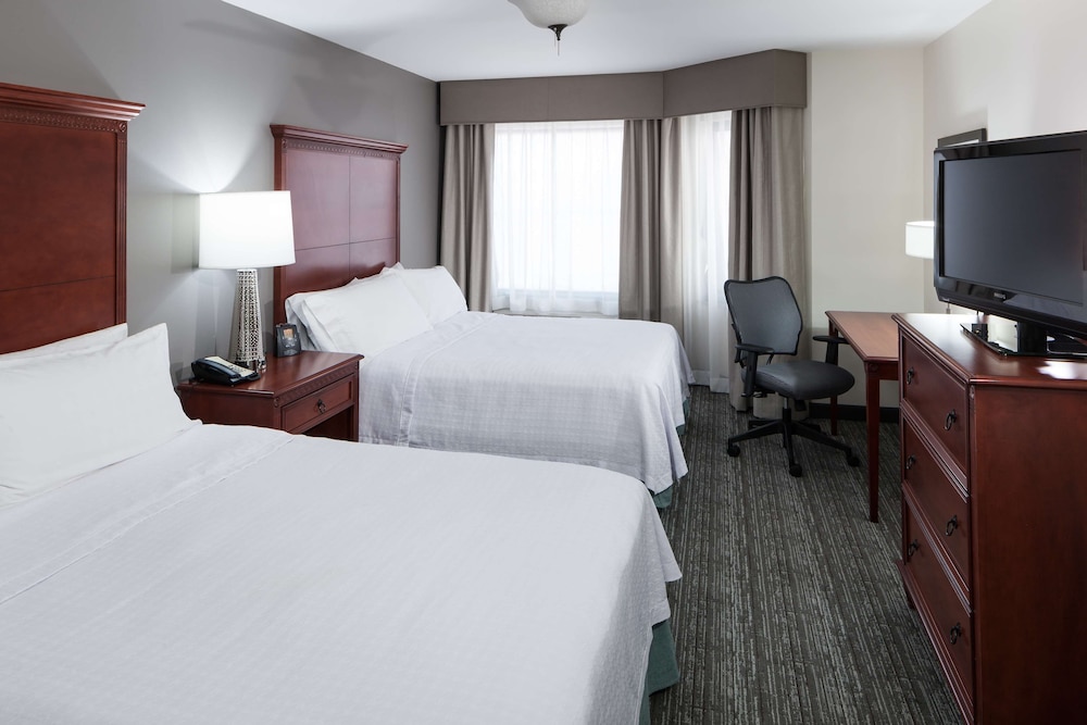 Suite, 2 Queen Beds - Photo 2