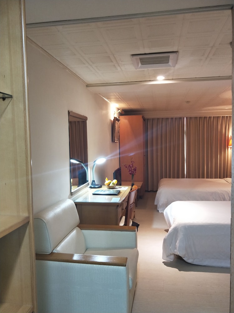 Deluxe Triple Room photo 3