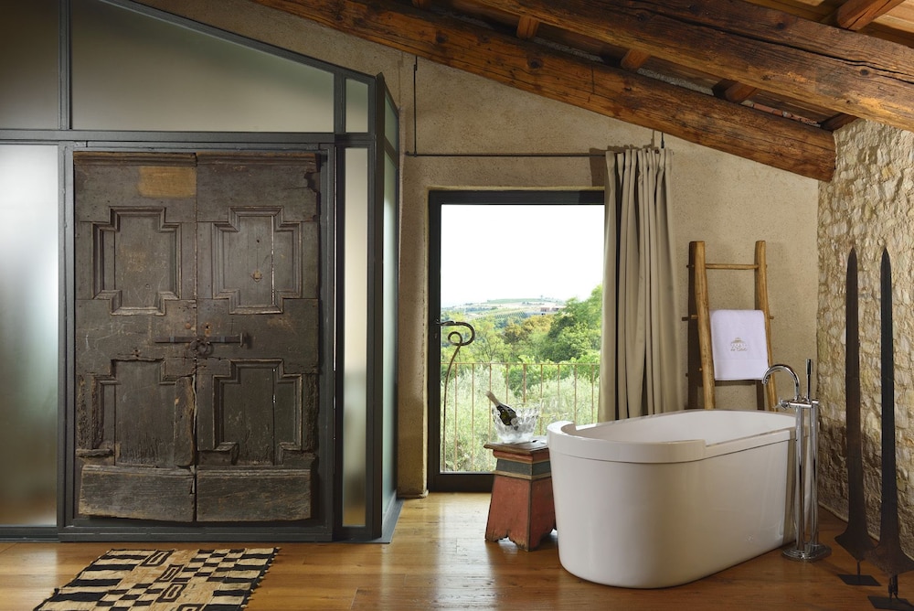 Romantic Suite, Annex Building photo 2