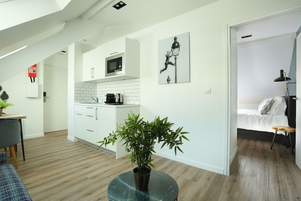 1 Bedroom Apartment photo 3