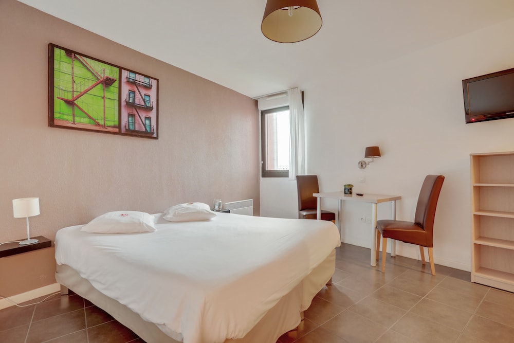 Economy Studio, 1 Queen Bed