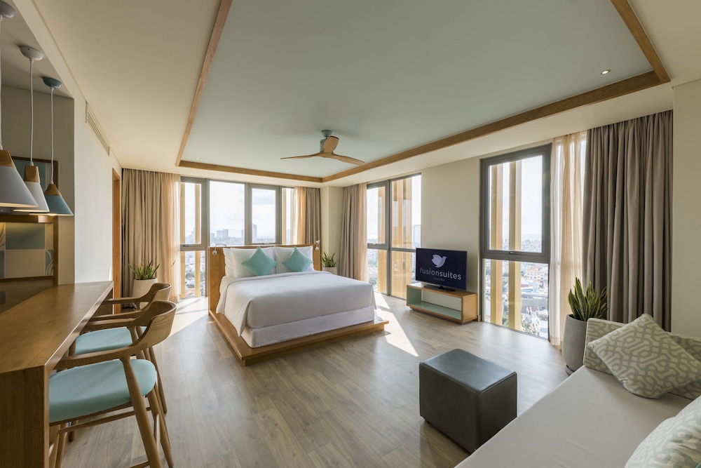Fusion Studio Suite Apartment City View