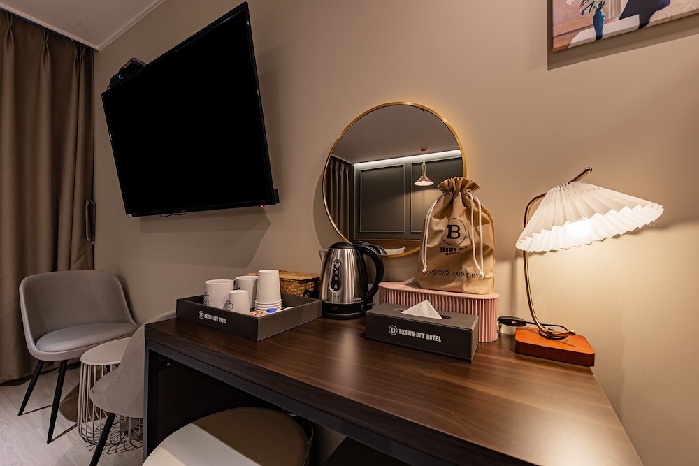 Twin Room - Photo 2
