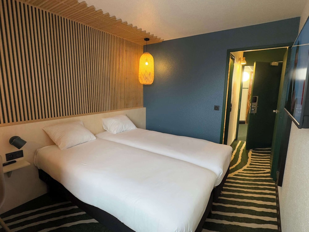 Standard Room, 2 Twin Beds photo 1