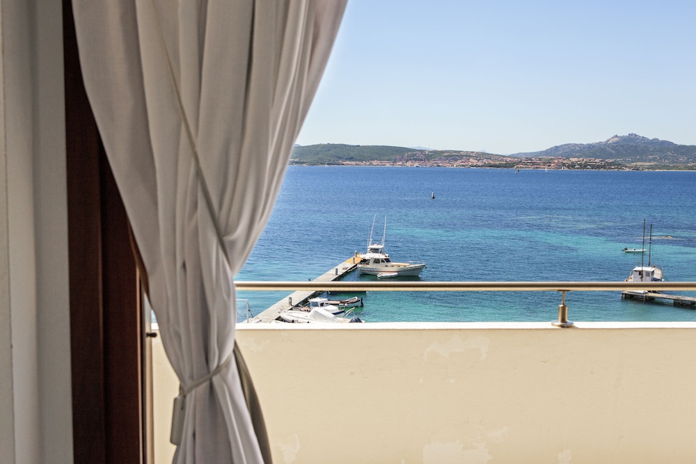 Family Room, Sea View photo 2