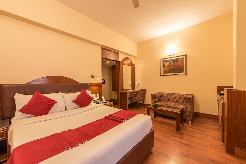 Premium Room, 1 King Bed photo 1