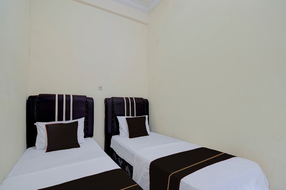 Deluxe Twin Room photo 2