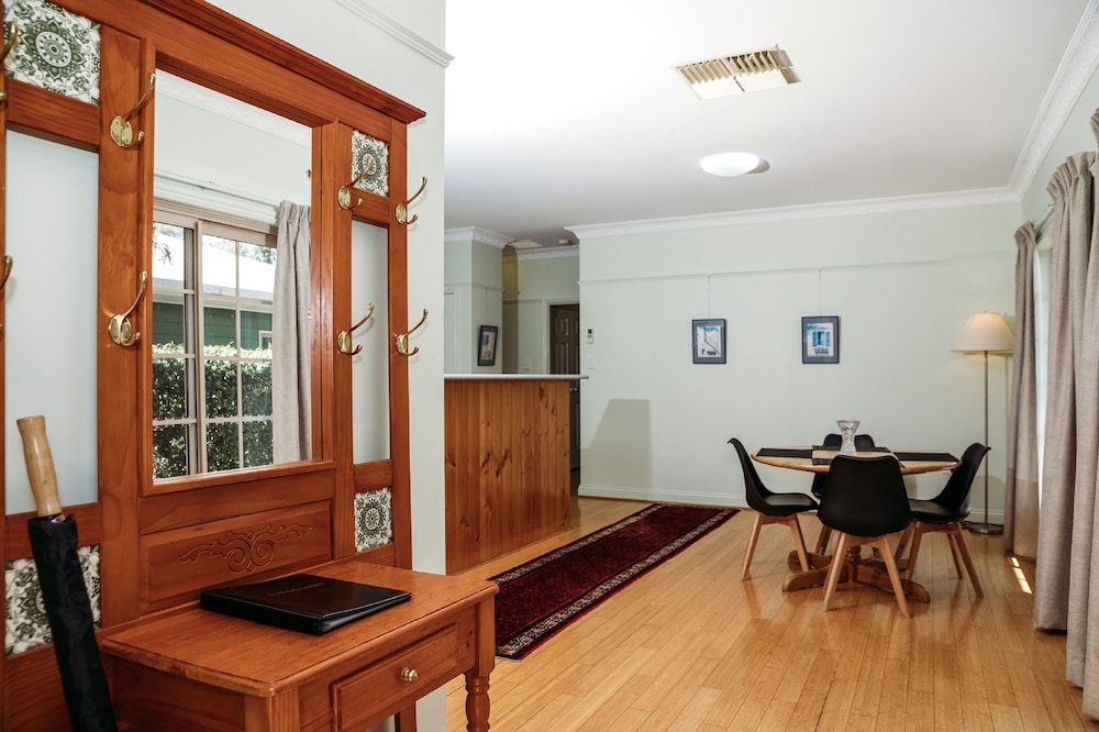 Deluxe Townhome