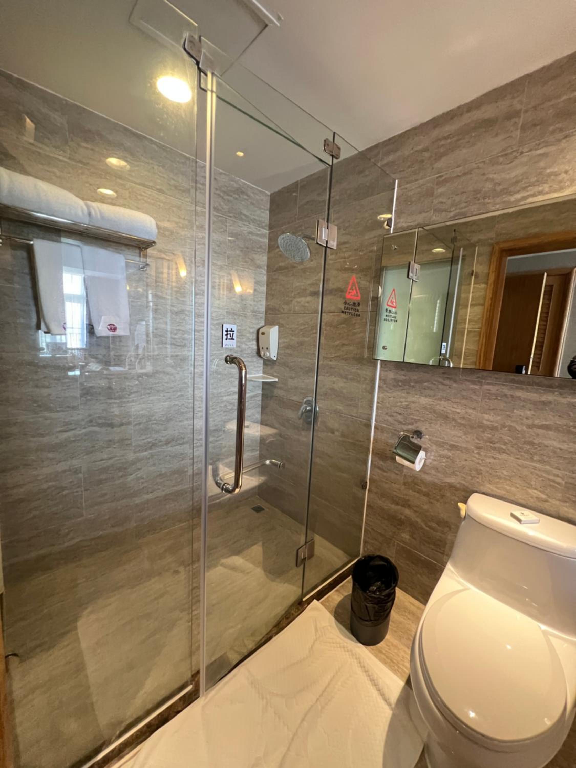 Executive Queen Room photo 3