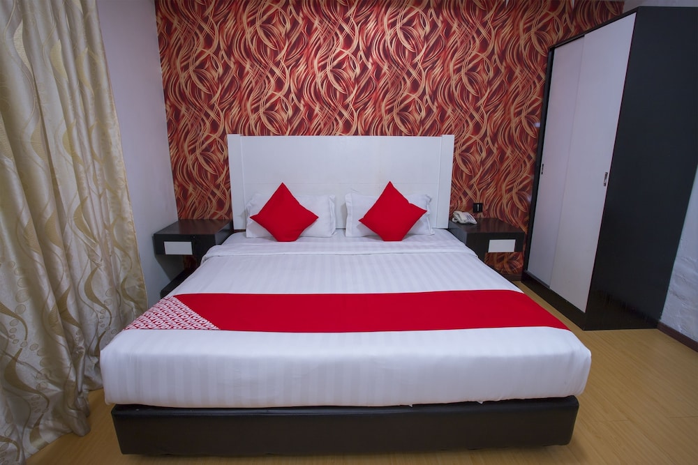 Deluxe Double Room, 1 King Bed photo 2