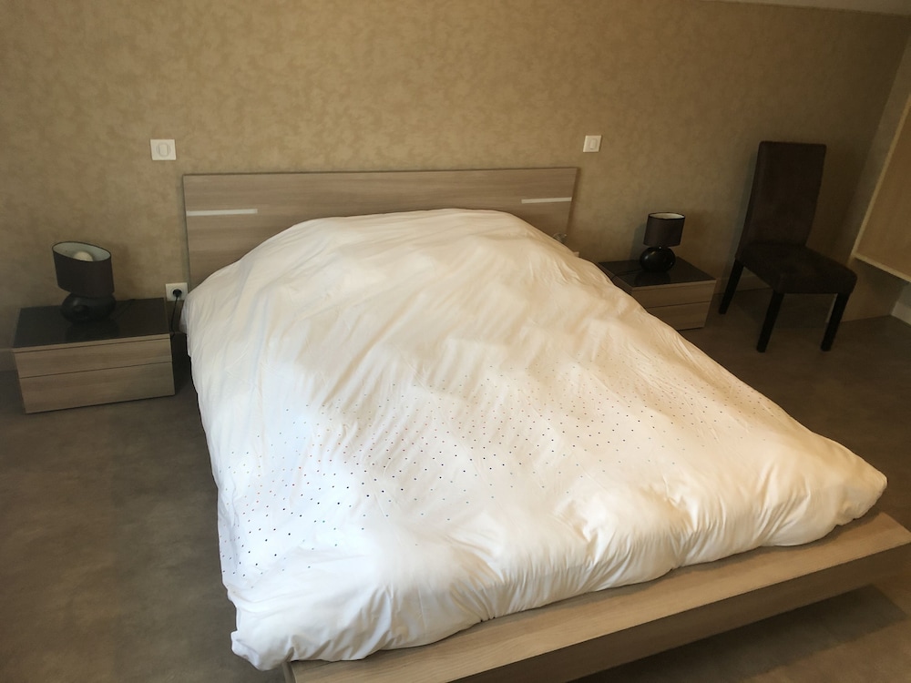 Suite - Photo 8