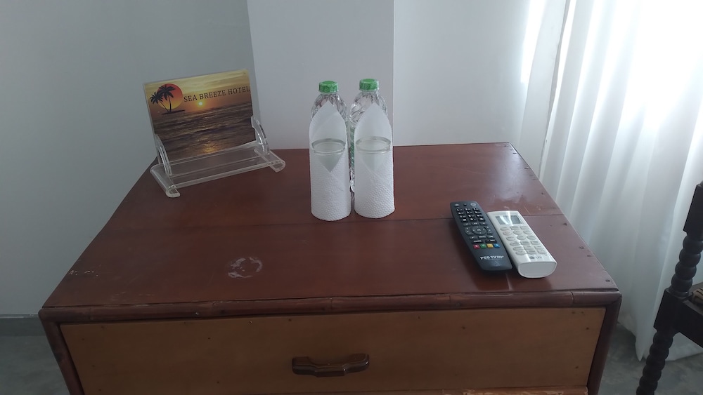 Deluxe Double Room, 1 Queen Bed, Beach View photo 3