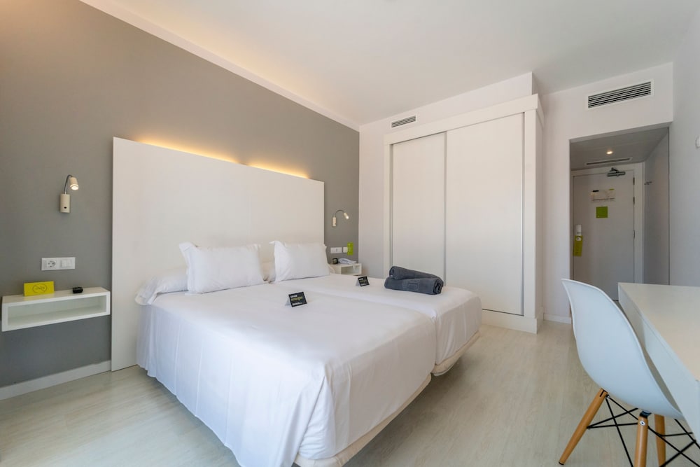 Double Room Single Use, Partial Sea View - Photo 4