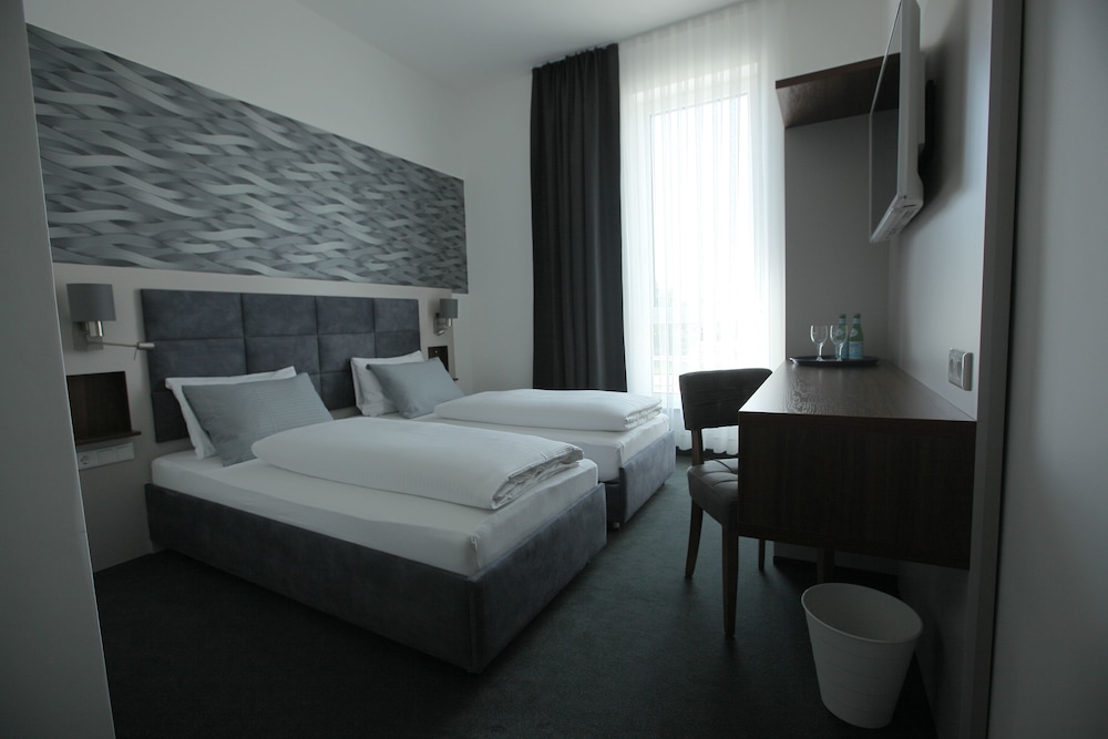 Standard Twin Room photo 1