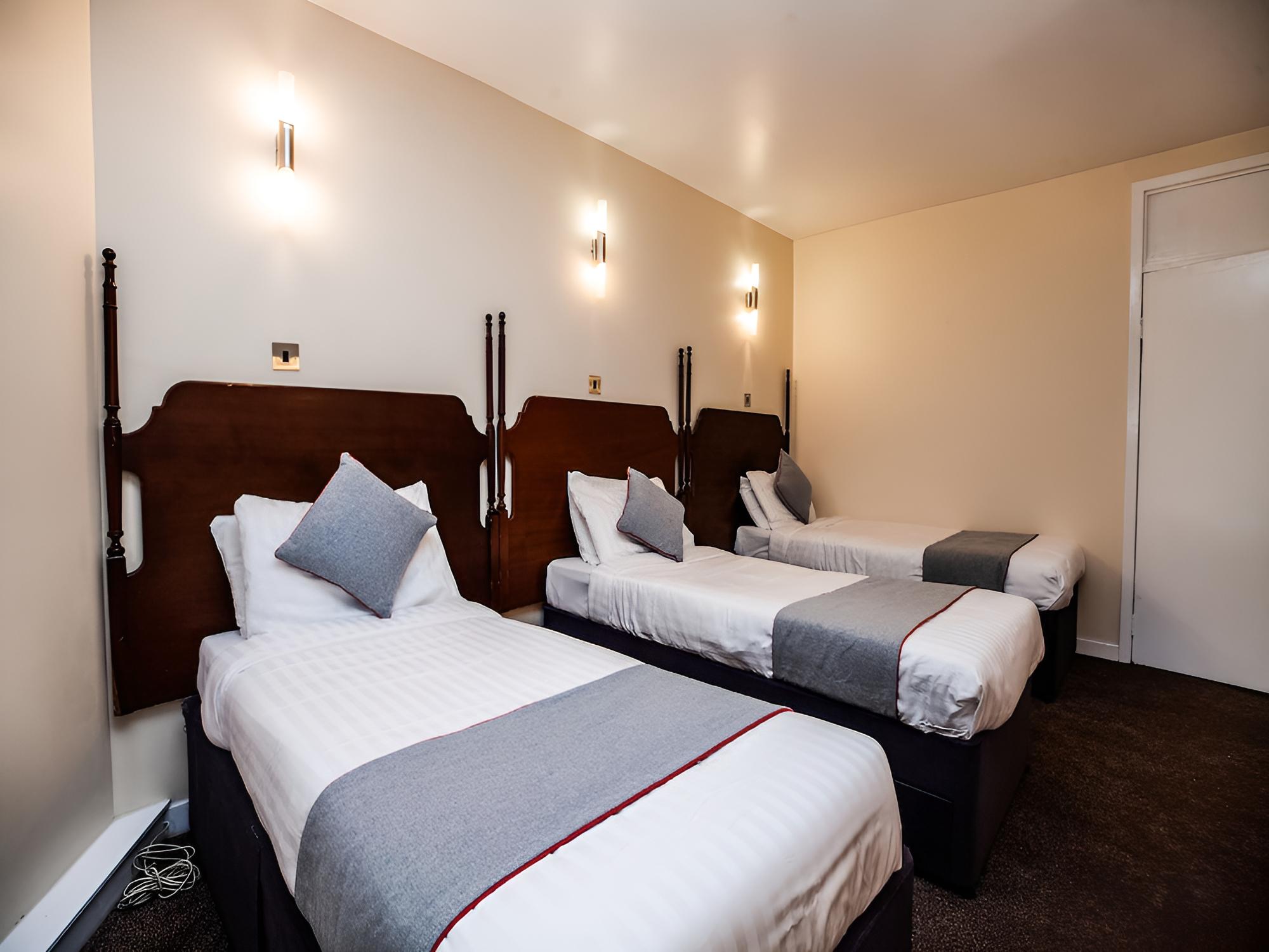 Deluxe Triple Room photo 1