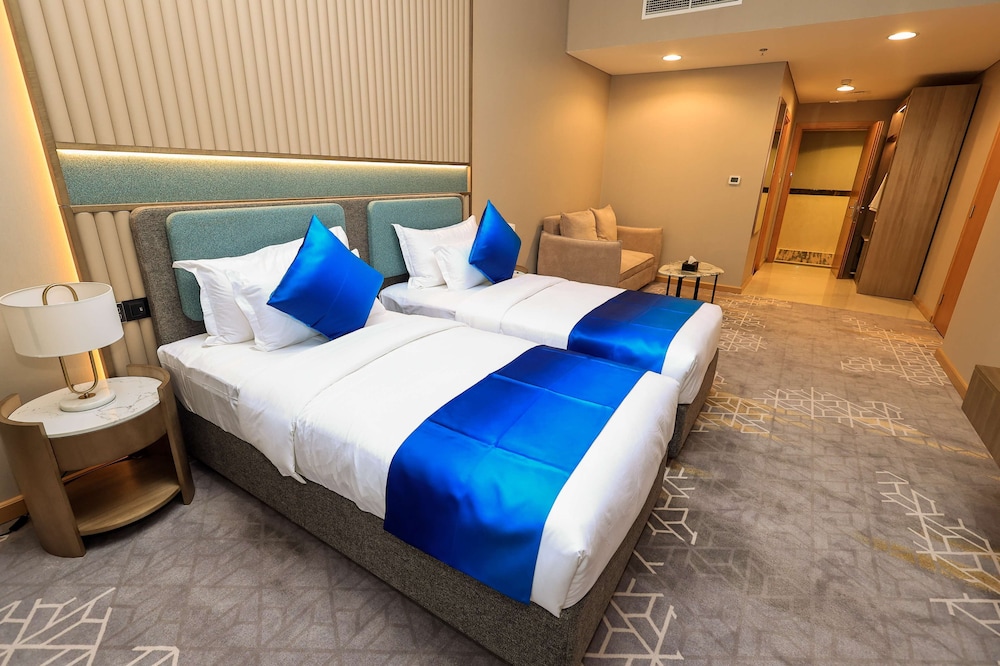 Premium Room, 2 Twin Beds, Smoking photo 3