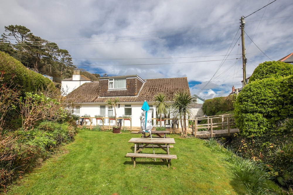 Double Room, Ensuite, Garden View (Room 14) photo 2