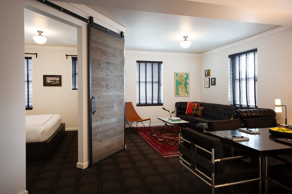 Suite (Belltown)