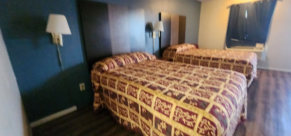 Room, 2 Queen Beds, Non Smoking