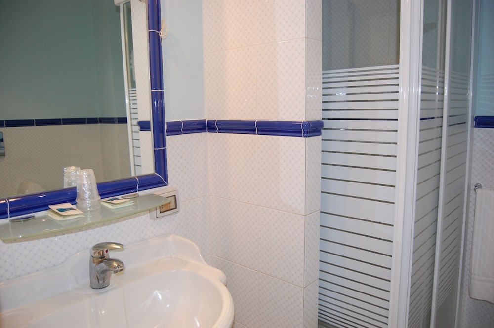 Triple Room - Photo 4