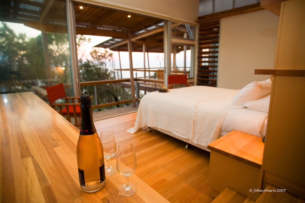 The Loft (2 Queen and 6 Single Beds) photo 1