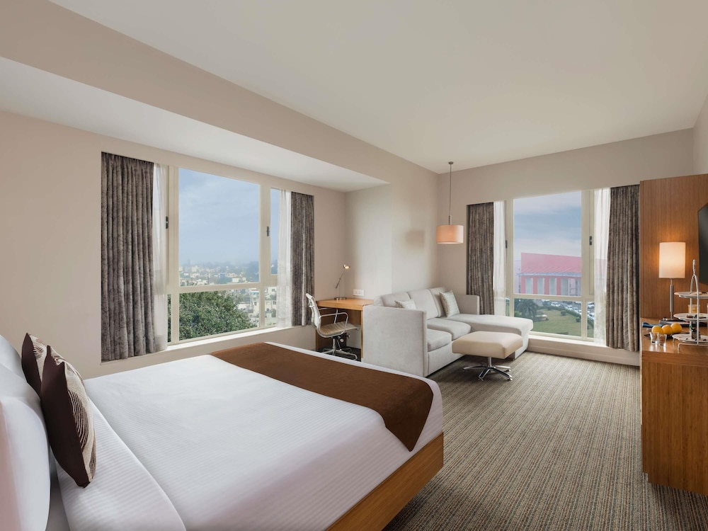 Junior Suite, 1 King Bed