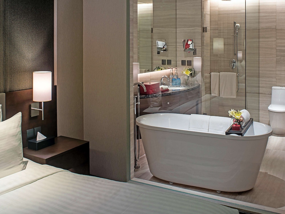 Deluxe Room, 2 Twin Beds photo 2