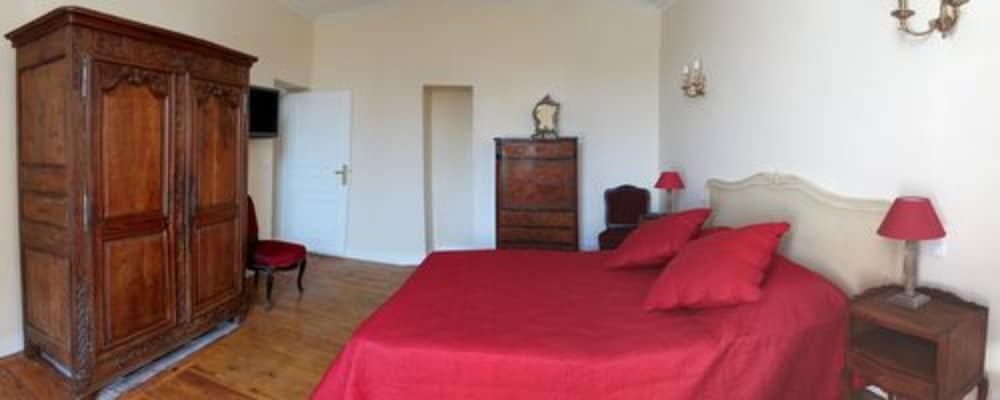 Suite, 1 Queen Bed with Sofa bed, Ensuite (Catherine de Sureau) photo 3
