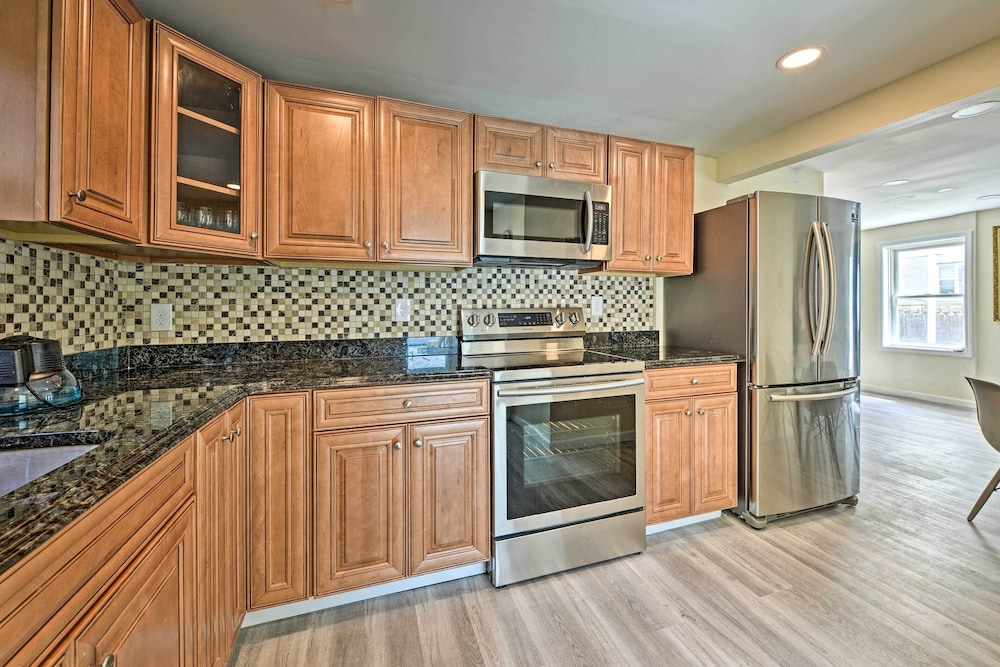 House (Multiple Bedrooms) photo 2