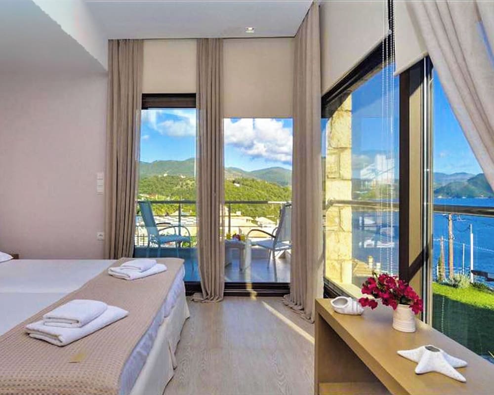 Deluxe Suite, Sea View