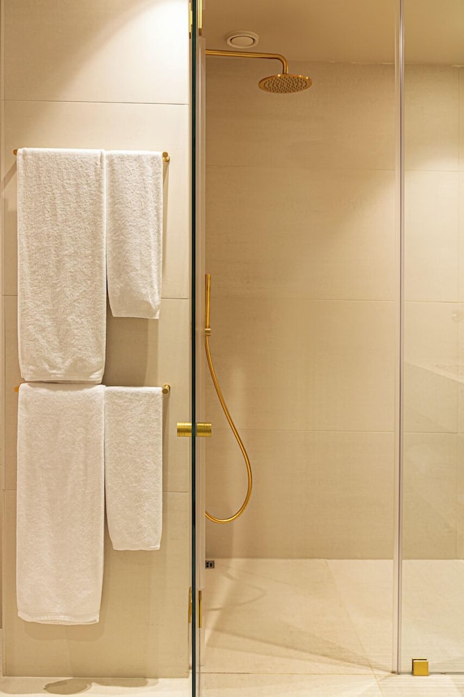 Premium Room - Photo 4