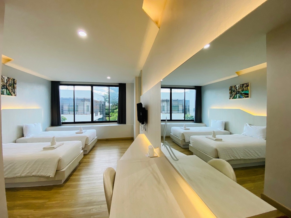 Standard Twin Room photo 3