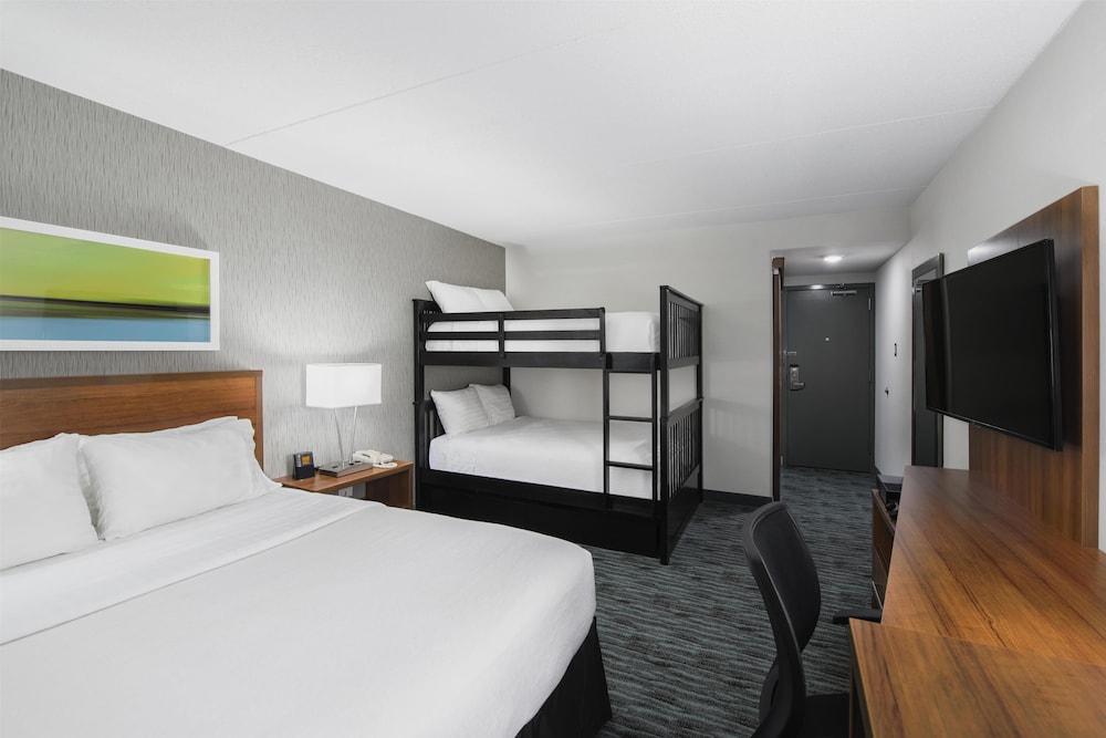Standard Room, Multiple Beds, Non Smoking photo 1