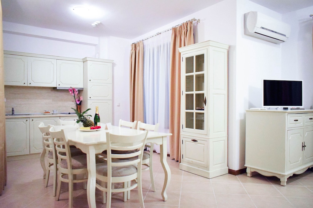 Apartment, 2 Bedrooms, Balcony (5 adults) photo 1