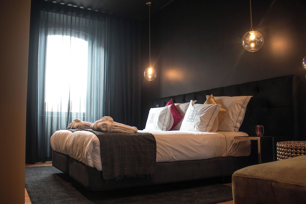 Standard Double or Twin Room photo 2