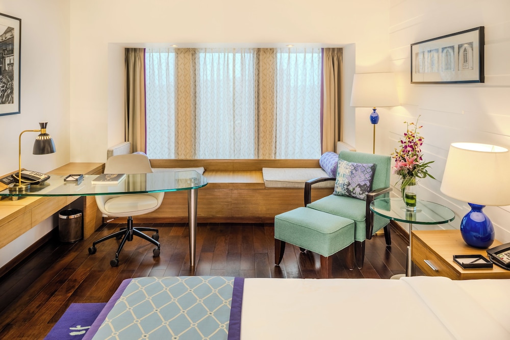Premium Room, 1 Queen Bed, City View photo 3