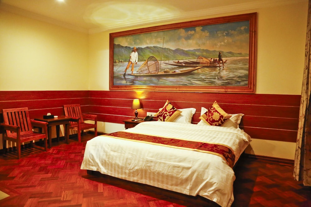 Deluxe Double Room photo 2