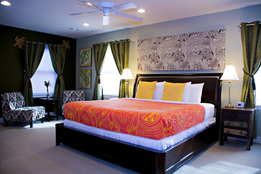 Room, 1 King Bed (Ali'i) photo 1
