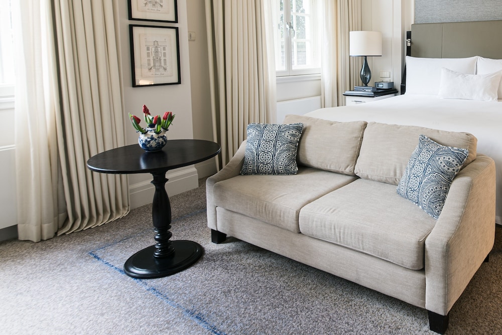 Grand Room, 1 King Bed, Patio