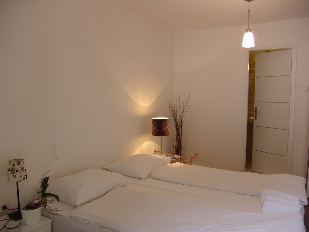 Basic Twin Room, 2 Twin Beds