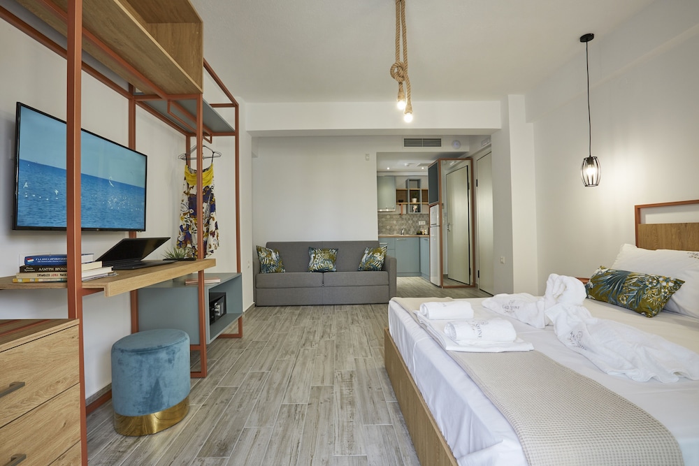 Classic Quadruple Room